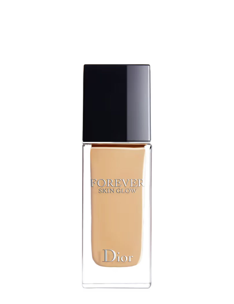 Dior Forever Skin Glow リキッドファンデーション OW Dior Forever Skin Glow Foundation | Makeup Mystery